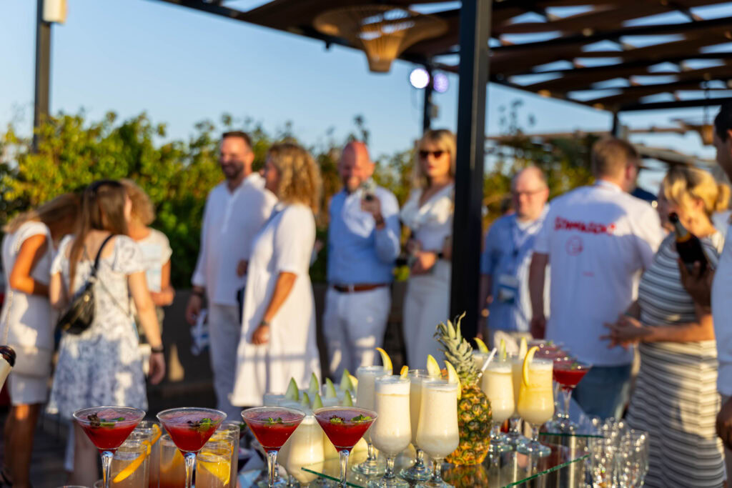 Sundowner @Sentido Naga Bay