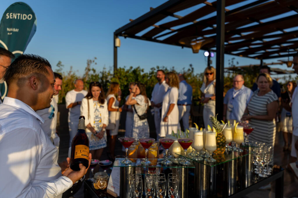 Sundowner @ Sentido Naga Bay